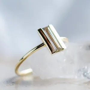 Originální zásnubní prsten s baguette moissanitem SLAVA Thumbnail