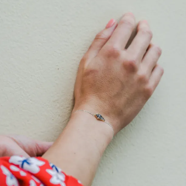 Minimalistický náramek s kite rutilovým křišťálem POLLISIO Image