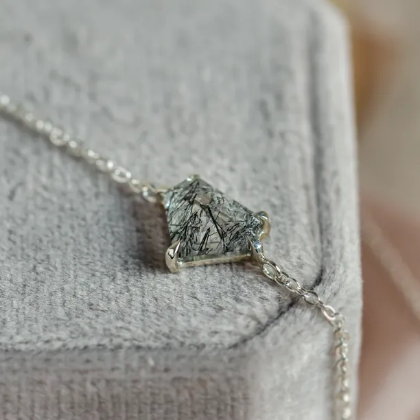 Netradiční náramek s rutilovým křišťálem POLLY Image