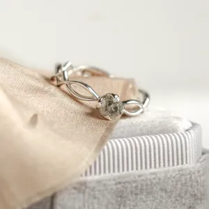 Entwined ring with salt and pepper diamond QUEENZ Thumbnail