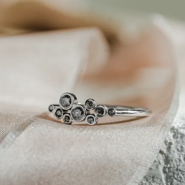 Cluster bezel ring with salt'n'pepper diamonds BUBBLE Image