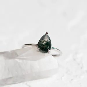 Minimalist engagement ring with moss agate FREYA Thumbnail