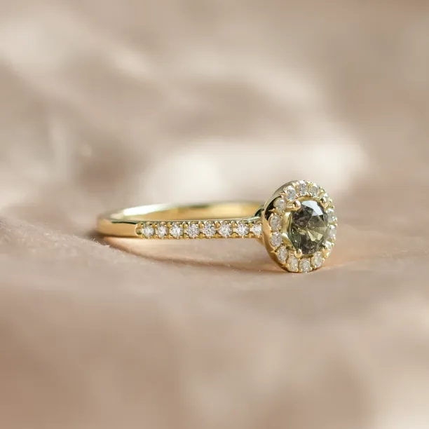 Sapphire and diamond halo ring GISE Image