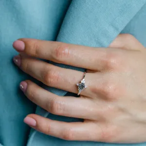 Gold ring with rutilated quartz and diamonds PHOENIX Thumbnail