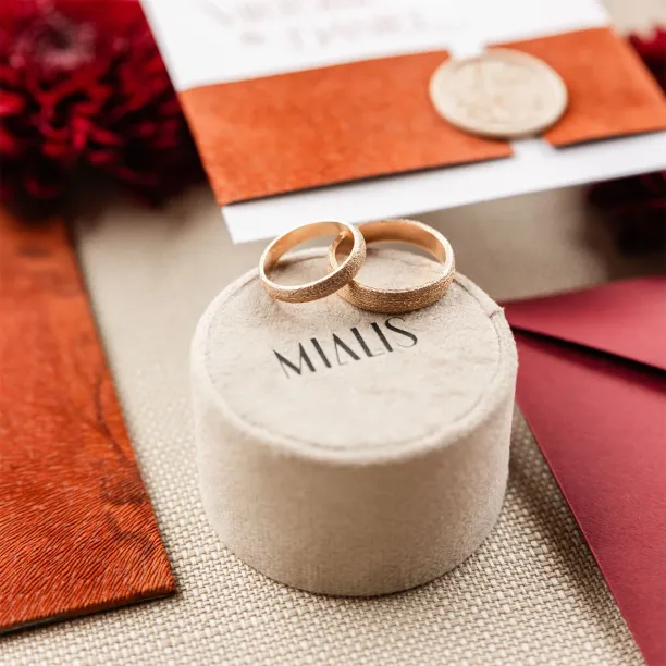 Snubní prsteny s netradičním povrchem MARTAS Image