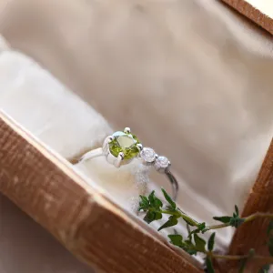 Gold ring with peridot and diamonds OLIVIA Thumbnail