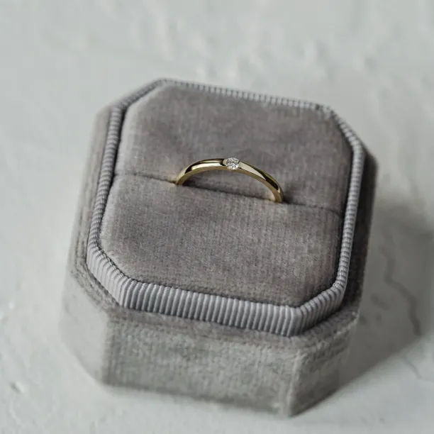 Minimalistický zásnubní prsten s diamantem HAIM Image