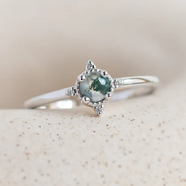 Unusual engagement ring with moss agate and diamonds ALBA Image