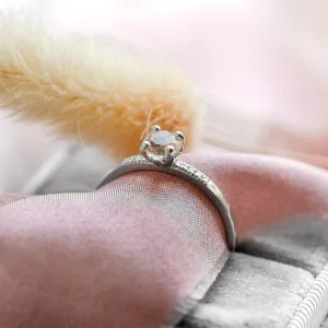 Engagement ring with morganite and diamonds GINEPRO Thumbnail