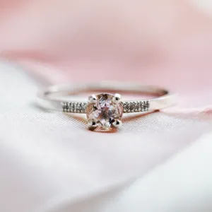 Engagement ring with morganite and diamonds GINEPRO