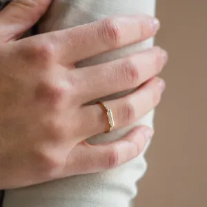 Zásnubní prsten s baguette moissanitem a diamanty CASSIA Thumbnail