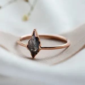 Basic salt'n'pepper diamond ring WILMA