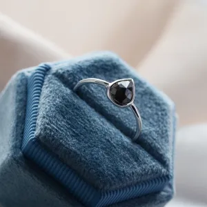 Minimalist pear salt'n'pepperr diamond ring EUFRASIO Thumbnail