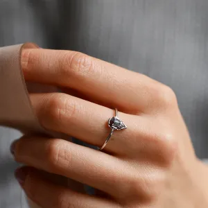 Unusual engagement ring with salt'n'pepper diamond GARDA Thumbnail