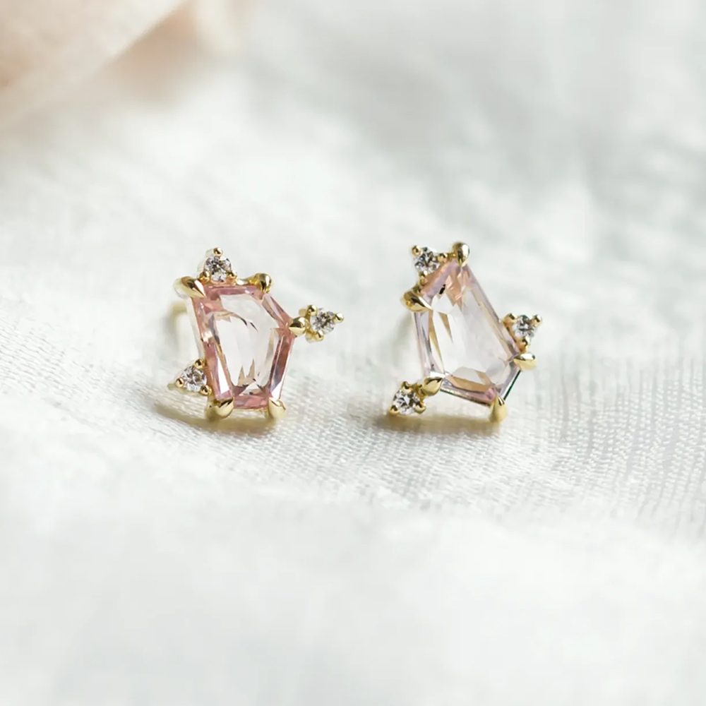 Sapphire jewellery effect