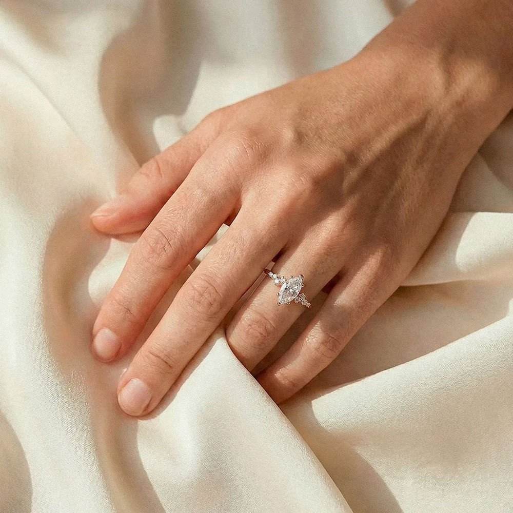Moissanite ring style 2