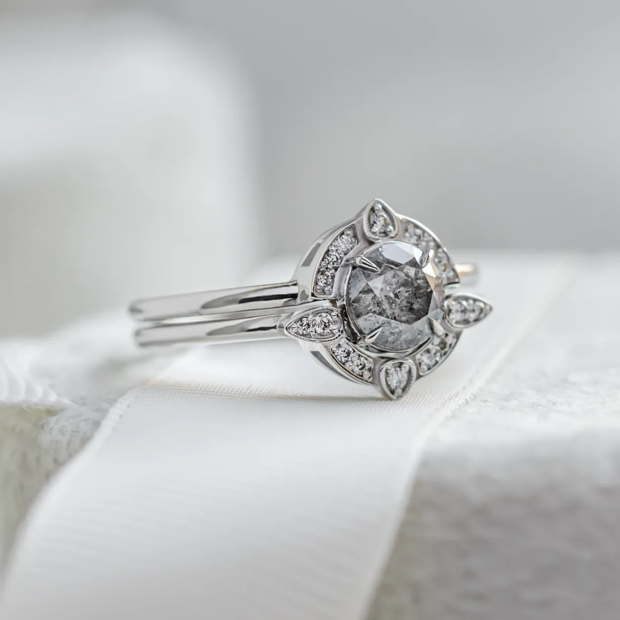 Set of three rings Mialis