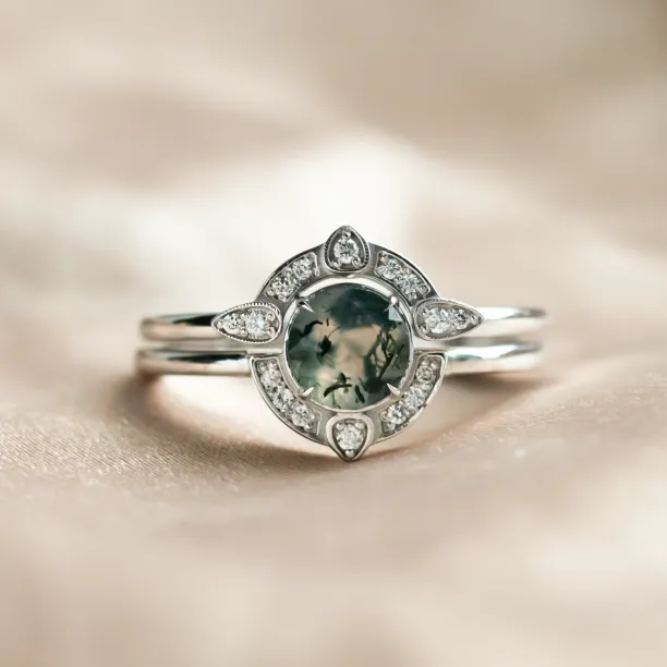 Custom engagement set Mialis