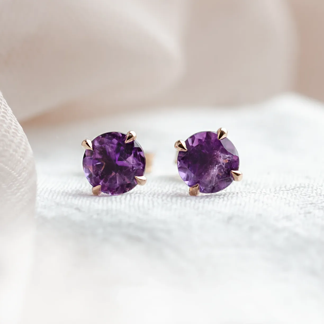 International Women's Day gift Mialis