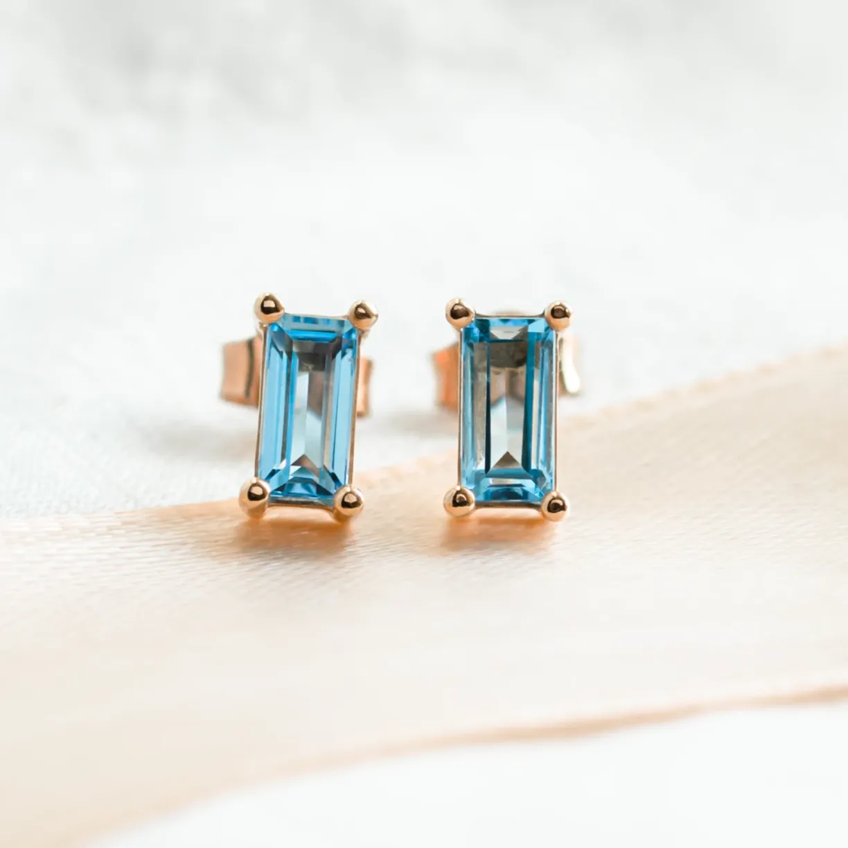 Gold jewelry